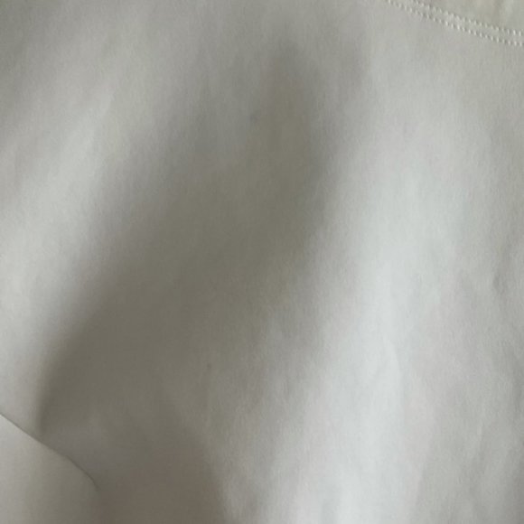 Lululemon Pleat On Long Sleeve Off White Blouse in Size 6 - Picture 7 of 15